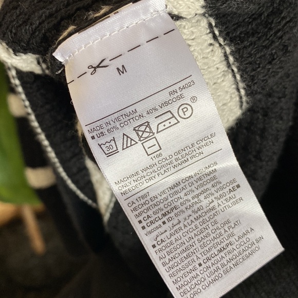 Striped Sweater Black & White, High-Low - Picture 6 of 6